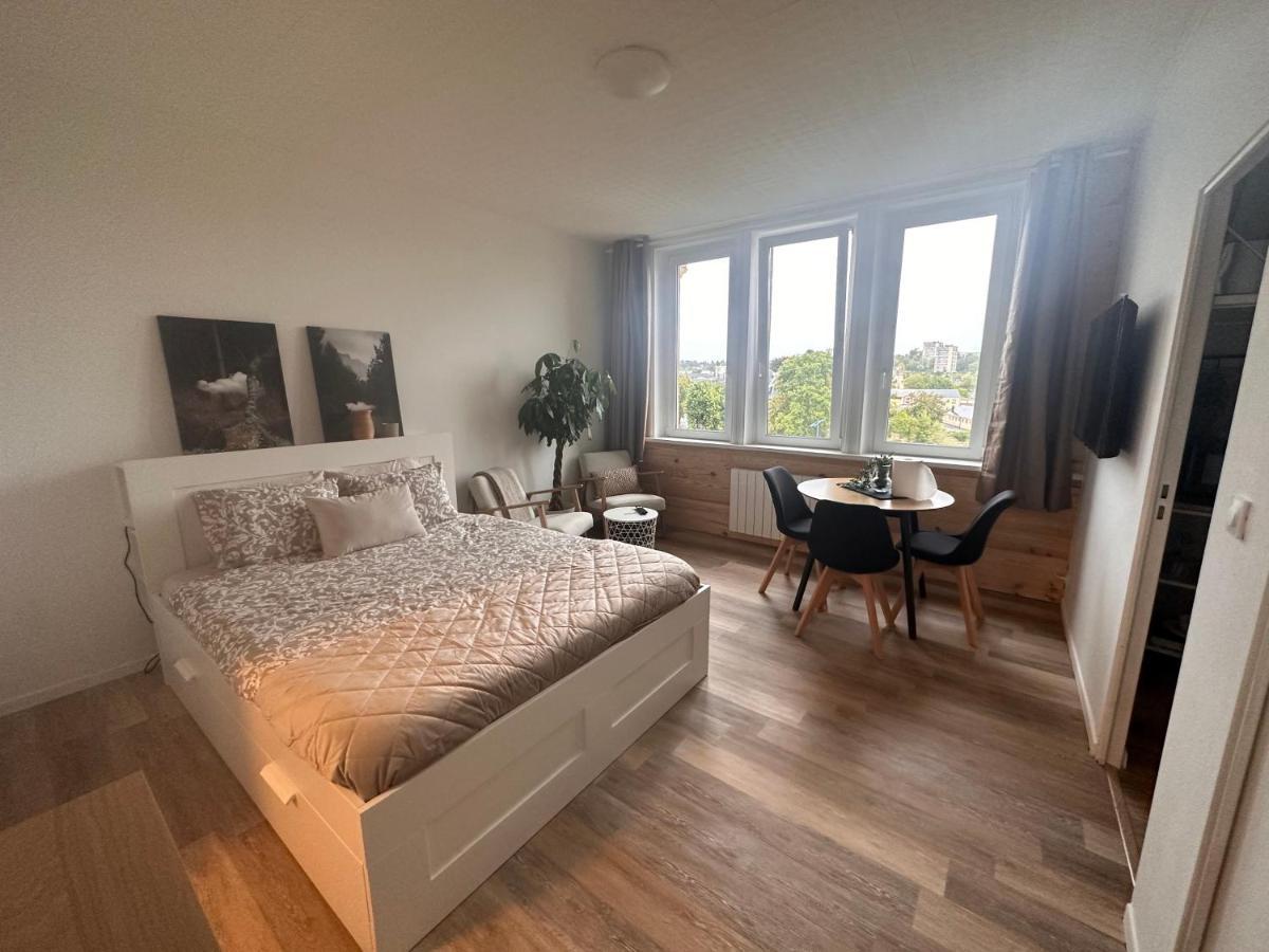 Le Petit Port - La Belle Etoile Apartment Sedan Luaran gambar